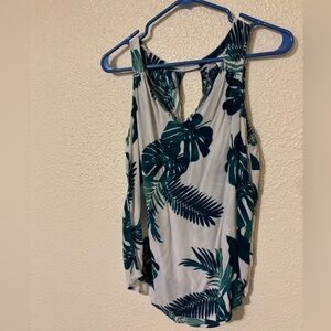 Old Navy Green Leaf Print Tank Top